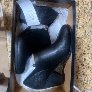 Black Dr Scholls boots